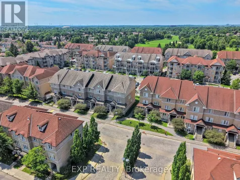 132 Paseo Private Ottawa ON K2G 4N7