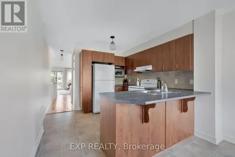 132 Paseo Private Ottawa ON K2G 4N7