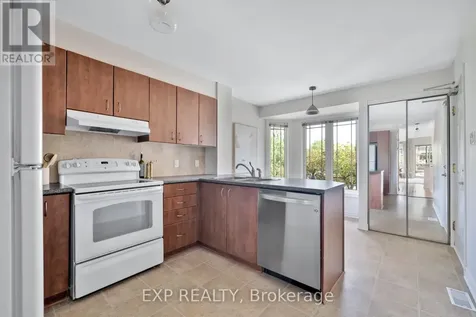 132 Paseo Private Ottawa ON K2G 4N7
