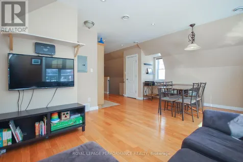 736 Cooper Street East Ottawa ON K1R 5J6