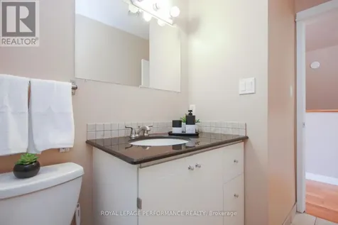 736 Cooper Street East Ottawa ON K1R 5J6