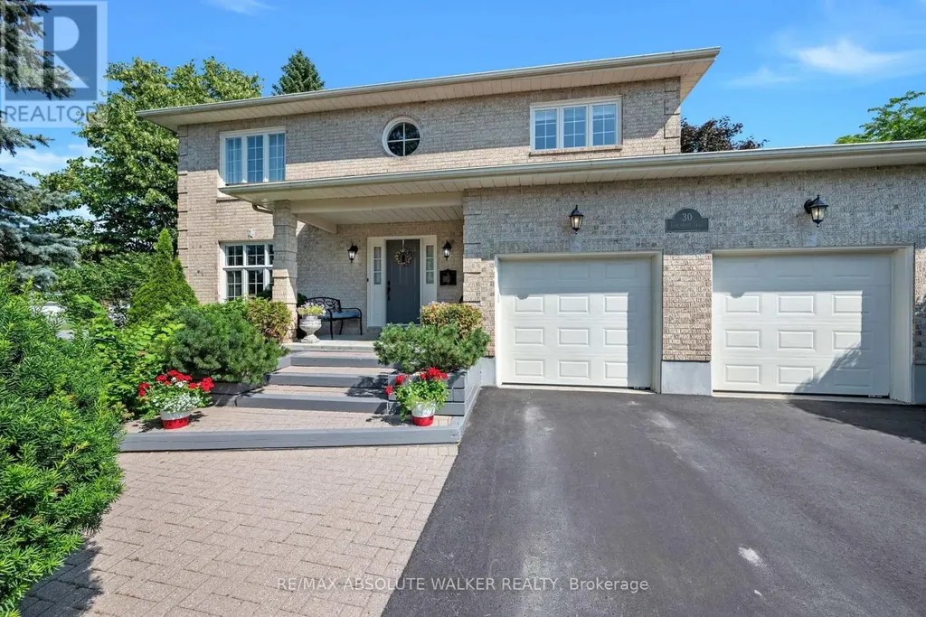 30 Elderwood Trail Ottawa ON K2S 1C9