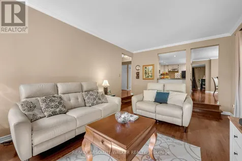 30 Elderwood Trail Ottawa ON K2S 1C9