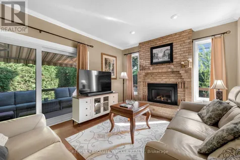 30 Elderwood Trail Ottawa ON K2S 1C9