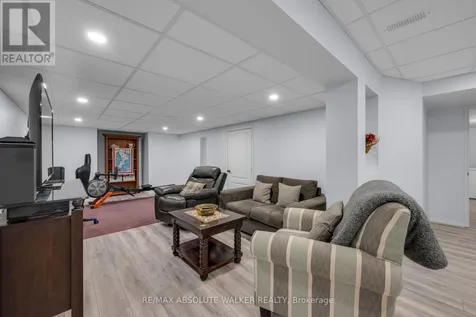 30 Elderwood Trail Ottawa ON K2S 1C9