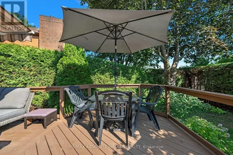 30 Elderwood Trail Ottawa ON K2S 1C9