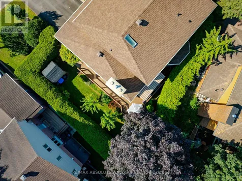 30 Elderwood Trail Ottawa ON K2S 1C9