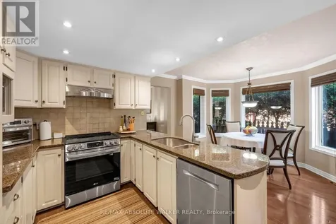 30 Elderwood Trail Ottawa ON K2S 1C9