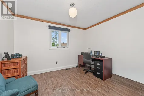 1528 Brookmill Lane Ottawa ON K1B 5G4
