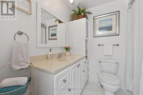 1528 Brookmill Lane Ottawa ON K1B 5G4