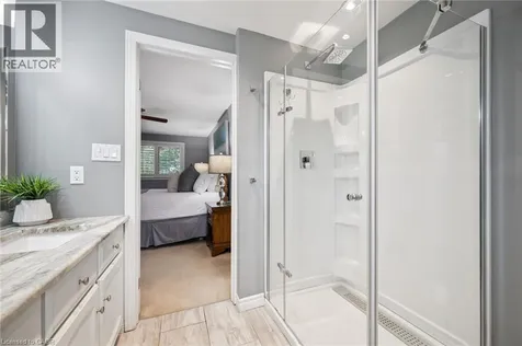 18 Dunnington Court Kitchener ON N2A 3M5