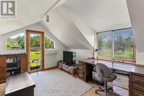 452 Lasswade Road North Kawartha ON K0L 1A0