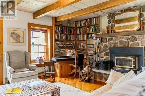452 Lasswade Road North Kawartha ON K0L 1A0