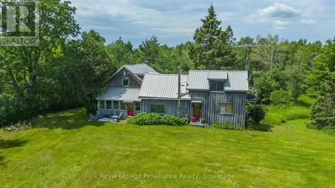 452 Lasswade Road North Kawartha ON K0L 1A0