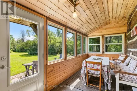 452 Lasswade Road North Kawartha ON K0L 1A0