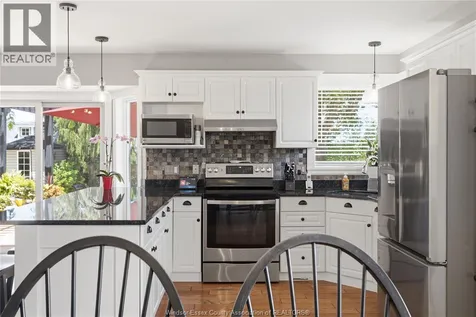 66 Townsview Court Essex ON N8M 3E3