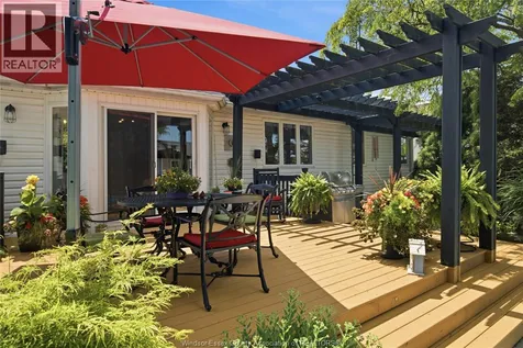 66 Townsview Court Essex ON N8M 3E3