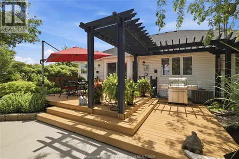 66 Townsview Court Essex ON N8M 3E3