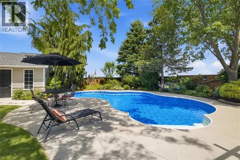 66 Townsview Court Essex ON N8M 3E3