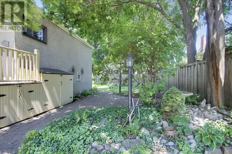 167 Faraday Street Ottawa ON K1Y 3M5