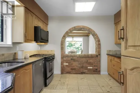 167 Faraday Street Ottawa ON K1Y 3M5