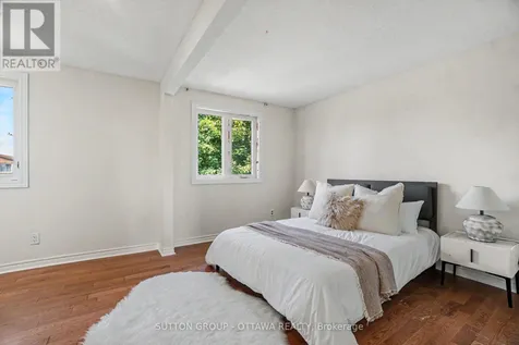 1833 Brousseau Crescent Ottawa ON K1C 2Y5