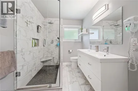 98 Stonybrook Drive Kitchener ON N2M 4L7