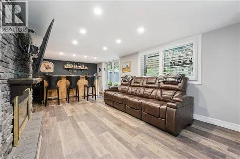 98 Stonybrook Drive Kitchener ON N2M 4L7