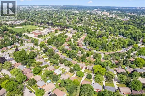 98 Stonybrook Drive Kitchener ON N2M 4L7