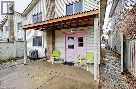 599 Upper Horning Road Hamilton ON L9C 7P8