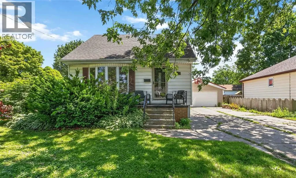 582 Superior Street Sarnia ON N7T 7E6