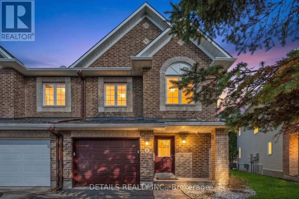 8 Wimbledon Way Ottawa ON K2K 3J2