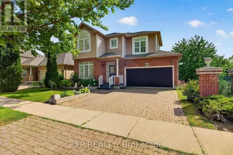 620 Munich Circle Waterloo ON N2V 2L6