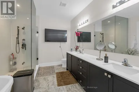 10 Tweedhill Avenue Caledon ON L7C 4K5