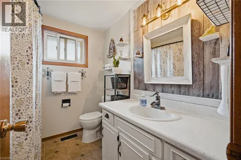89 Geneva Crescent Kitchener ON N2E 1M8