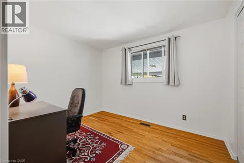 89 Geneva Crescent Kitchener ON N2E 1M8