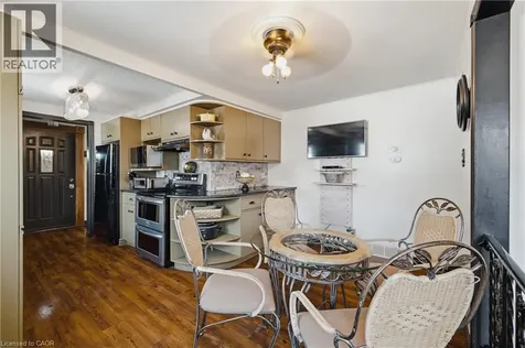 89 Geneva Crescent Kitchener ON N2E 1M8