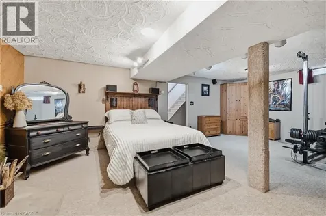 89 Geneva Crescent Kitchener ON N2E 1M8