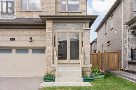 41 Mabern Street Barrie ON L9J 0J1