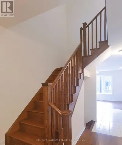47 Boiton Street Richmond Hill ON L4S 0M1