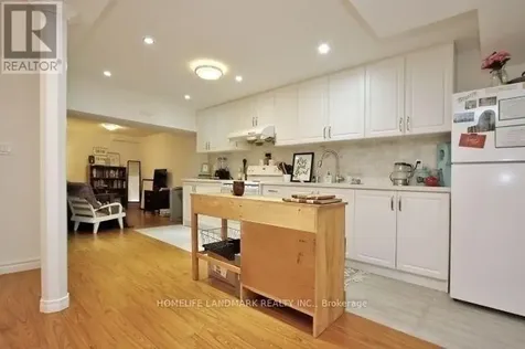 30 Thatcher Crescent East Gwillimbury ON L9N 0B8