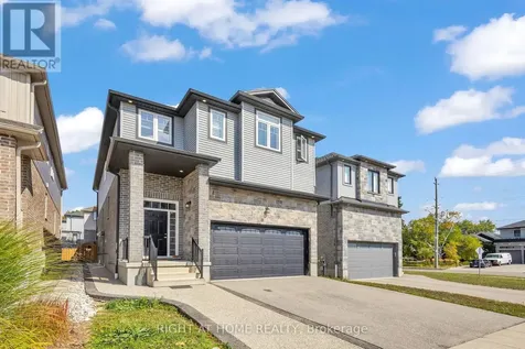 321 Carriage Way Waterloo ON N2K 0C2