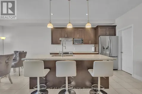 321 Carriage Way Waterloo ON N2K 0C2