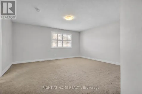 321 Carriage Way Waterloo ON N2K 0C2