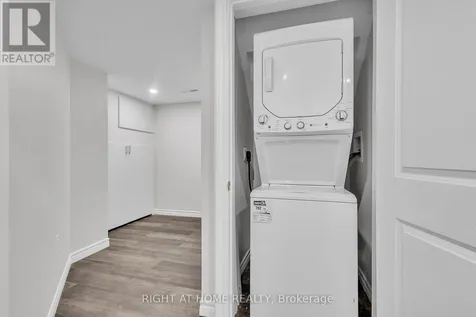321 Carriage Way Waterloo ON N2K 0C2
