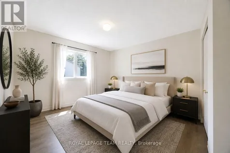 29 Keno Way Ottawa ON K2T 1H3