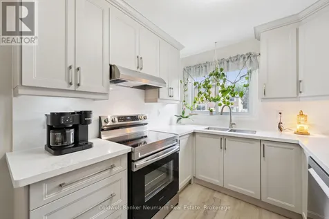 453 Victoria Road North Guelph (victoria North) ON N1E 5J9