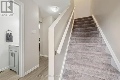 453 Victoria Road North Guelph (victoria North) ON N1E 5J9