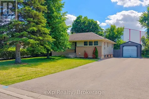 18 Willowdale Street Brantford ON N3T 5L7