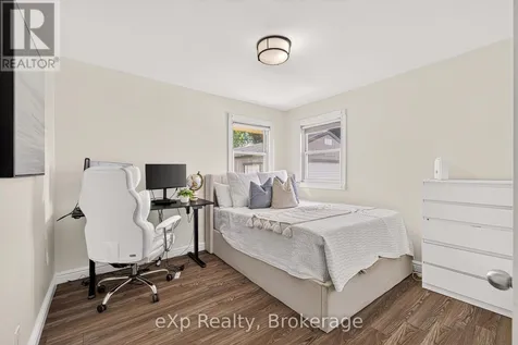 18 Willowdale Street Brantford ON N3T 5L7